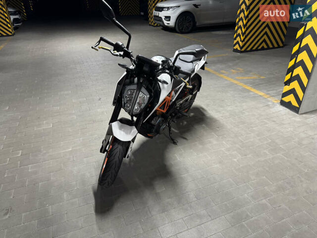 КТМ 390 Duke 2020 в Киеве на Automoto.ua КТМ 390 Duke, объемом двигателя 0.39 л и пробегом 13 тыс. км за 4200 $, фото 9 на Automoto.ua