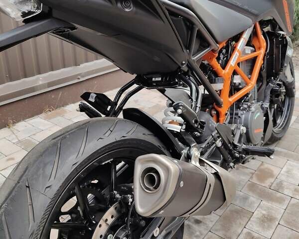 КТМ 390 Duke 2023 в Киеве на Automoto.ua КТМ 390 Duke, объемом двигателя 0.39 л и пробегом 1 тыс. км за 5900 $, фото 10 на Automoto.ua