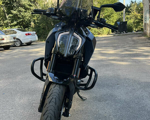 КТМ 390 Duke, объемом двигателя 0.4 л и пробегом 11 тыс. км за 5300 $, фото 1 на Automoto.ua