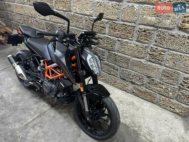 КТМ 390 Duke, объемом двигателя 0 л и пробегом 1 тыс. км за 5500 $, фото 6 на Automoto.ua
