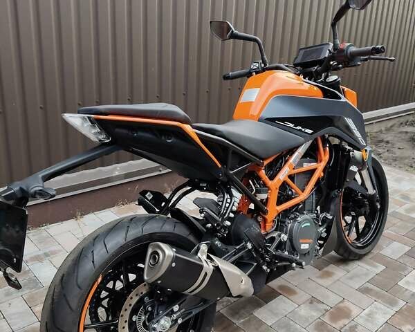 КТМ 390 Duke 2023 в Буче на Automoto.ua КТМ 390 Duke, объемом двигателя 0.4 л и пробегом 1 тыс. км за 5900 $, фото 3 на Automoto.ua