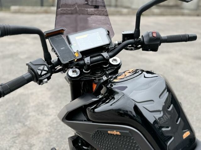 КТМ 390 Duke, объемом двигателя 0.4 л и пробегом 0 тыс. км за 5200 $, фото 6 на Automoto.ua
