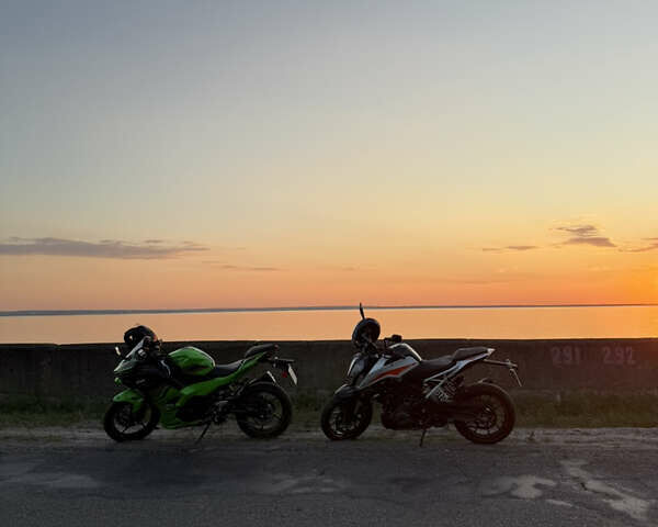 КТМ 390 Duke, объемом двигателя 0.39 л и пробегом 4 тыс. км за 5800 $, фото 13 на Automoto.ua