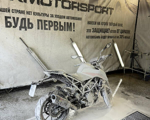 КТМ 390 Duke, объемом двигателя 0.39 л и пробегом 4 тыс. км за 5800 $, фото 8 на Automoto.ua