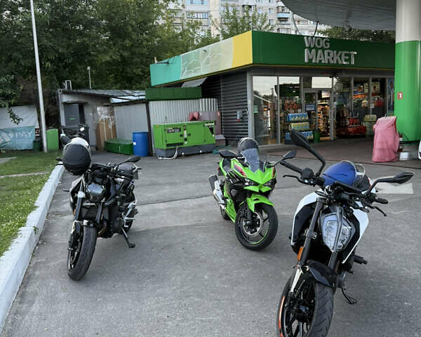 КТМ 390 Duke, объемом двигателя 0.39 л и пробегом 4 тыс. км за 5800 $, фото 14 на Automoto.ua