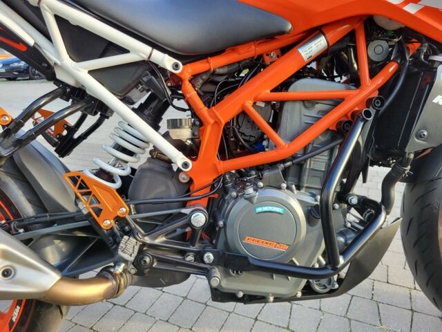 КТМ 390 Duke, объемом двигателя 0.39 л и пробегом 0 тыс. км за 4650 $, фото 15 на Automoto.ua