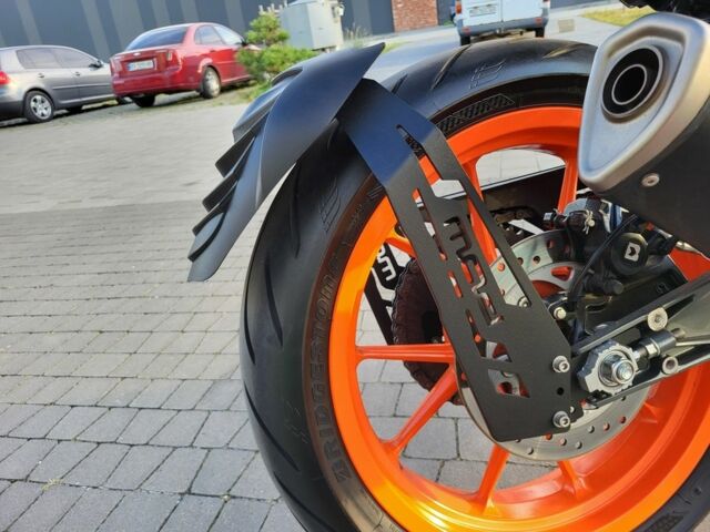 КТМ 390 Duke, объемом двигателя 0.39 л и пробегом 0 тыс. км за 4650 $, фото 7 на Automoto.ua