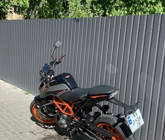 КТМ 390 Duke, объемом двигателя 0.39 л и пробегом 0 тыс. км за 4500 $, фото 2 на Automoto.ua
