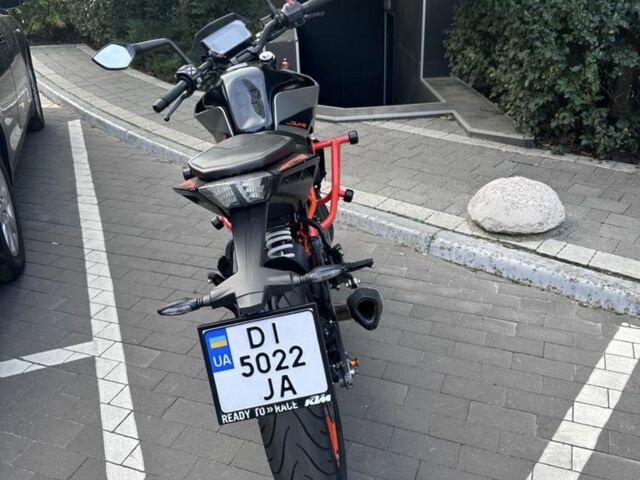 КТМ 390 Duke, объемом двигателя 0.37 л и пробегом 0 тыс. км за 4950 $, фото 2 на Automoto.ua