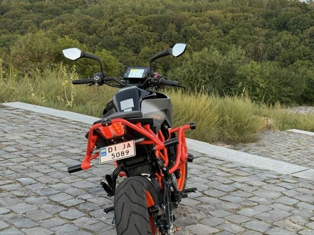 КТМ 390 Duke, объемом двигателя 0.39 л и пробегом 0 тыс. км за 4899 $, фото 3 на Automoto.ua