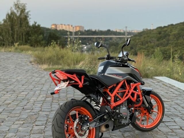 КТМ 390 Duke, объемом двигателя 0.39 л и пробегом 0 тыс. км за 4899 $, фото 4 на Automoto.ua