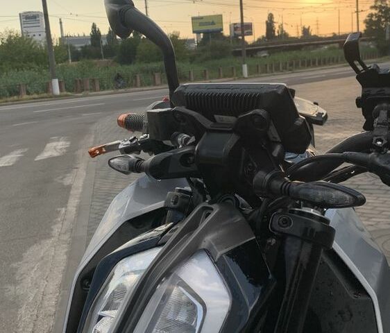 КТМ 390 Duke, объемом двигателя 0.39 л и пробегом 0 тыс. км за 4500 $, фото 4 на Automoto.ua