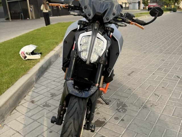 КТМ 390 Duke, объемом двигателя 0.37 л и пробегом 0 тыс. км за 5300 $, фото 1 на Automoto.ua