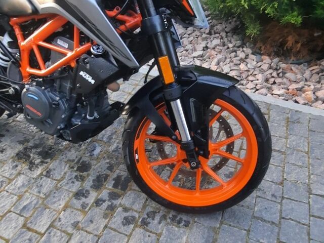 КТМ 390 Duke, объемом двигателя 0.39 л и пробегом 0 тыс. км за 4800 $, фото 16 на Automoto.ua