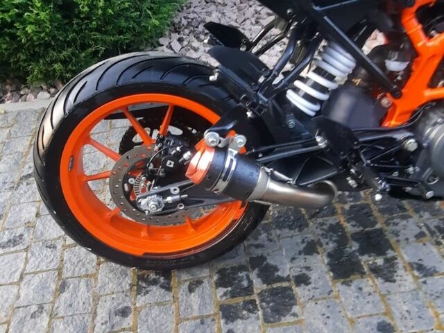 КТМ 390 Duke, объемом двигателя 0.39 л и пробегом 0 тыс. км за 4800 $, фото 8 на Automoto.ua