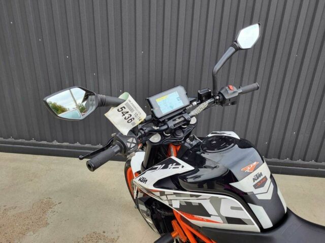 КТМ 390 Duke, объемом двигателя 0.39 л и пробегом 0 тыс. км за 4800 $, фото 5 на Automoto.ua