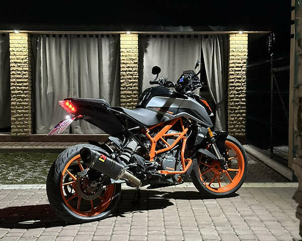 Сірий КТМ 390 Duke, об'ємом двигуна 0.37 л та пробігом 12 тис. км за 5000 $, фото 1 на Automoto.ua