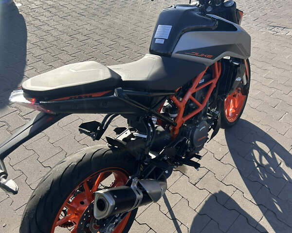 Сірий КТМ 390 Duke, об'ємом двигуна 0.37 л та пробігом 8 тис. км за 5299 $, фото 3 на Automoto.ua