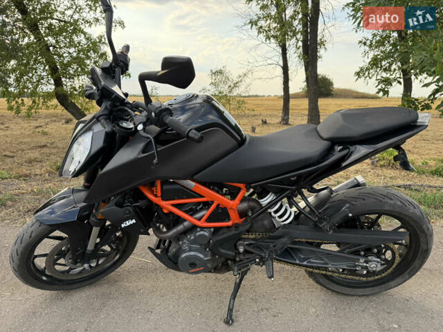 Сірий КТМ 390 Duke, об'ємом двигуна 0.37 л та пробігом 16 тис. км за 5100 $, фото 1 на Automoto.ua