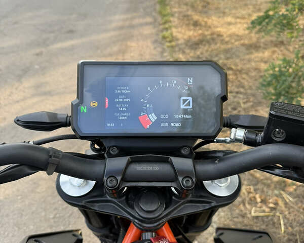 Сірий КТМ 390 Duke, об'ємом двигуна 0.37 л та пробігом 16 тис. км за 5100 $, фото 5 на Automoto.ua