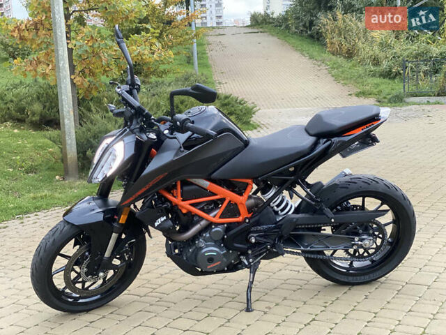 КТМ 390 Duke 2023 в Киеве на Automoto.ua Серый КТМ 390 Duke, объемом двигателя 0.4 л и пробегом 3 тыс. км за 5350 $, фото 3 на Automoto.ua