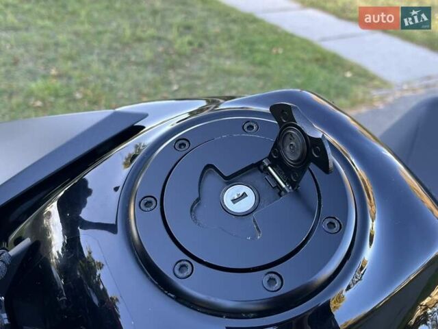 КТМ 390 Duke 2023 в Киеве на Automoto.ua Серый КТМ 390 Duke, объемом двигателя 0.37 л и пробегом 9 тыс. км за 5200 $, фото 15 на Automoto.ua