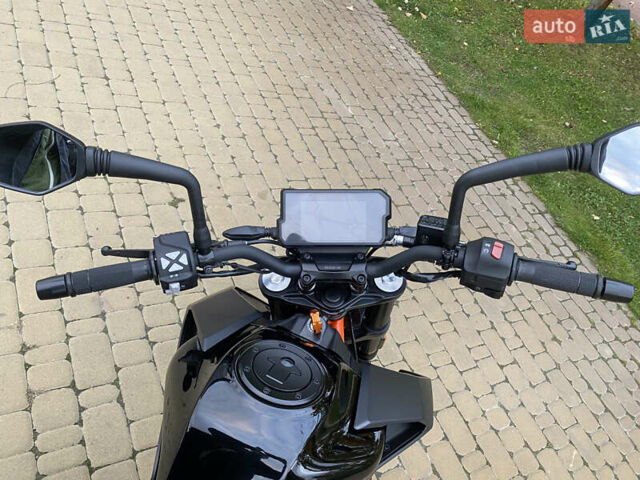 КТМ 390 Duke 2023 в Киеве на Automoto.ua Серый КТМ 390 Duke, объемом двигателя 0.4 л и пробегом 3 тыс. км за 5350 $, фото 10 на Automoto.ua
