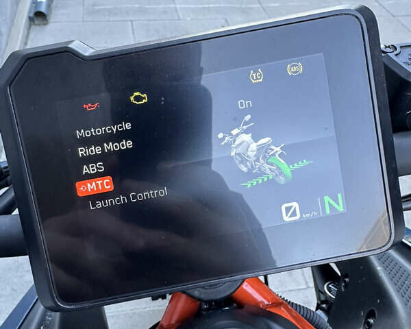 КТМ 390 Duke 2024 в Львове на Automoto.ua Синий КТМ 390 Duke, объемом двигателя 0.4 л и пробегом 3 тыс. км за 7000 $, фото 9 на Automoto.ua