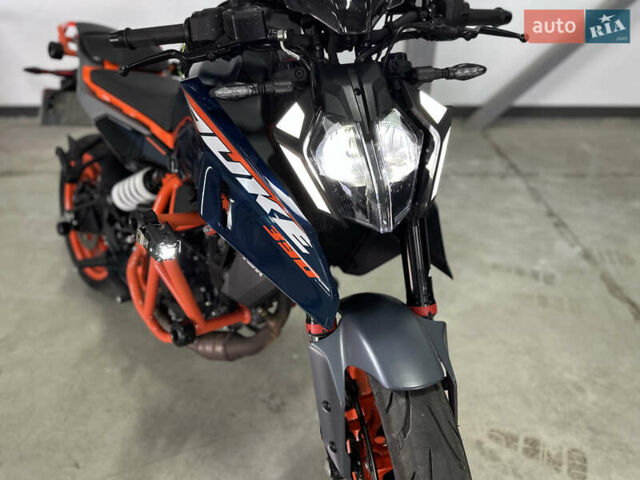 КТМ 390 Duke 2024 в Виноградове на Automoto.ua Синий КТМ 390 Duke, объемом двигателя 0.4 л и пробегом 8 тыс. км за 7600 $, фото 4 на Automoto.ua