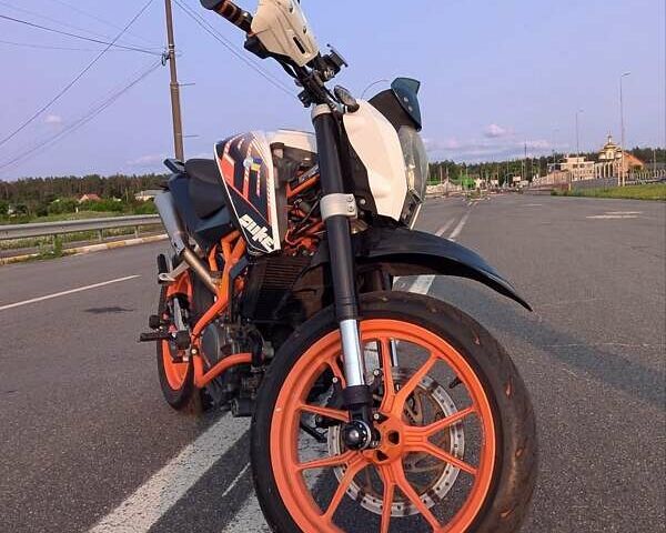 Оранжевый КТМ 390 Duke, объемом двигателя 0.39 л и пробегом 36 тыс. км за 2900 $, фото 1 на Automoto.ua