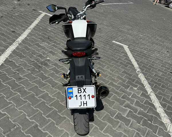 Помаранчевий КТМ 390 Duke, об'ємом двигуна 0.39 л та пробігом 27 тис. км за 3900 $, фото 4 на Automoto.ua
