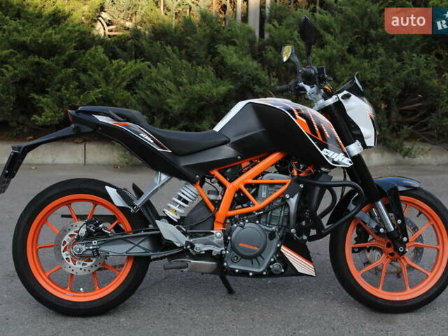 Помаранчевий КТМ 390 Duke, об'ємом двигуна 0.37 л та пробігом 35 тис. км за 3500 $, фото 3 на Automoto.ua