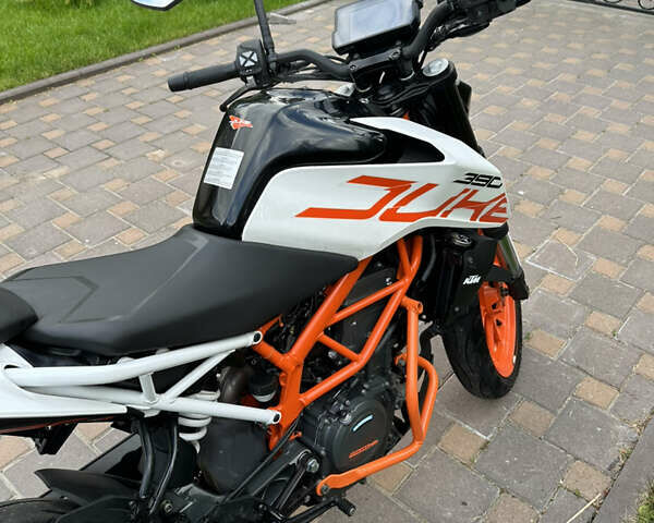Помаранчевий КТМ 390 Duke, об'ємом двигуна 0.37 л та пробігом 14 тис. км за 4200 $, фото 3 на Automoto.ua