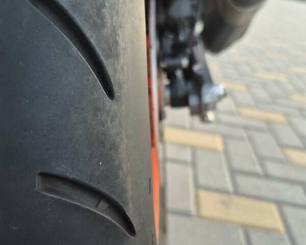 Помаранчевий КТМ 390 Duke, об'ємом двигуна 0.37 л та пробігом 13 тис. км за 4500 $, фото 18 на Automoto.ua