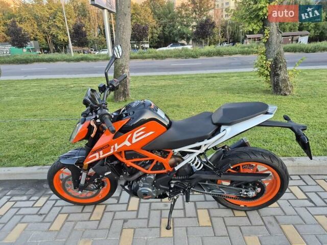 Помаранчевий КТМ 390 Duke, об'ємом двигуна 0.37 л та пробігом 13 тис. км за 4500 $, фото 1 на Automoto.ua