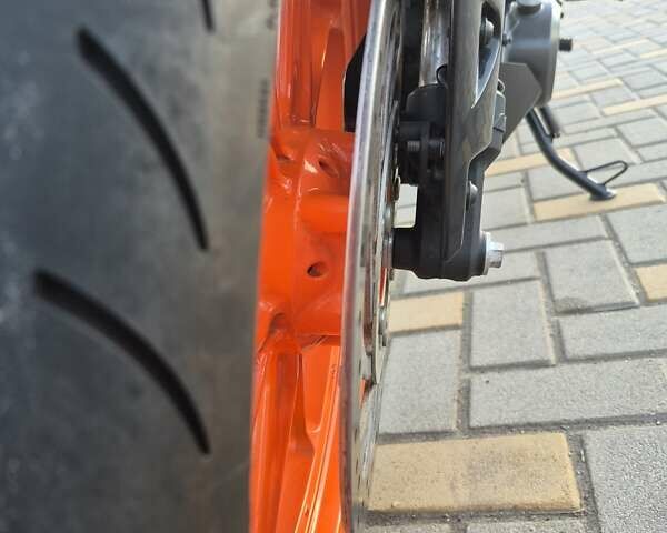 Помаранчевий КТМ 390 Duke, об'ємом двигуна 0.37 л та пробігом 13 тис. км за 4500 $, фото 7 на Automoto.ua