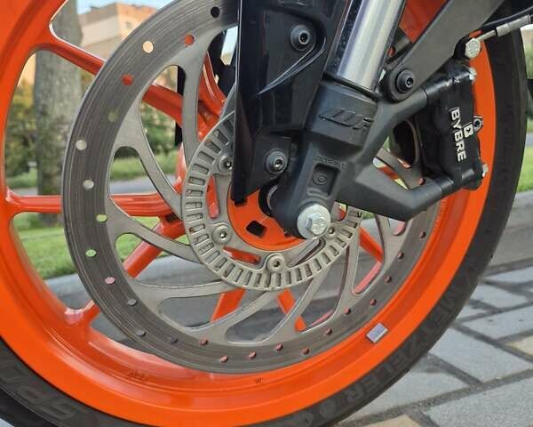 Помаранчевий КТМ 390 Duke, об'ємом двигуна 0.37 л та пробігом 13 тис. км за 4500 $, фото 6 на Automoto.ua