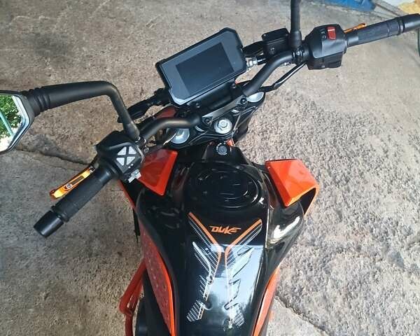 КТМ 390 Duke 2021 у Черкасах на Automoto.ua Помаранчевий КТМ 390 Duke, об'ємом двигуна 0 л та пробігом 10 тис. км за 5200 $, фото 3 на Automoto.ua