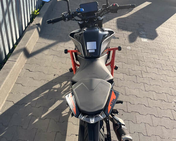 Оранжевый КТМ 390 Duke, объемом двигателя 0.37 л и пробегом 11 тыс. км за 5200 $, фото 1 на Automoto.ua