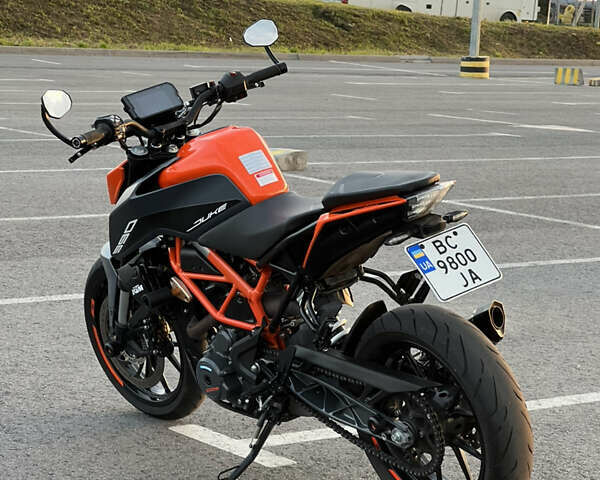 КТМ 390 Duke 2023 в Львове на Automoto.ua Оранжевый КТМ 390 Duke, объемом двигателя 0.4 л и пробегом 8 тыс. км за 5500 $, фото 2 на Automoto.ua