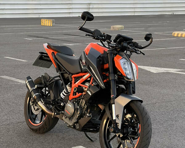 КТМ 390 Duke 2023 в Львове на Automoto.ua Оранжевый КТМ 390 Duke, объемом двигателя 0.4 л и пробегом 8 тыс. км за 5500 $, фото 3 на Automoto.ua
