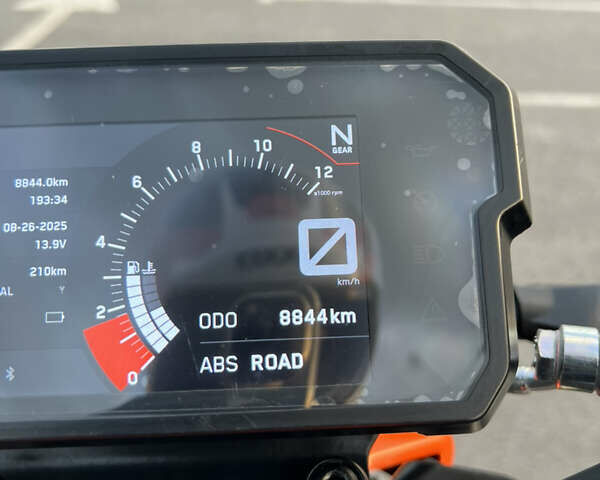 КТМ 390 Duke 2023 в Львове на Automoto.ua Оранжевый КТМ 390 Duke, объемом двигателя 0.4 л и пробегом 8 тыс. км за 5500 $, фото 5 на Automoto.ua