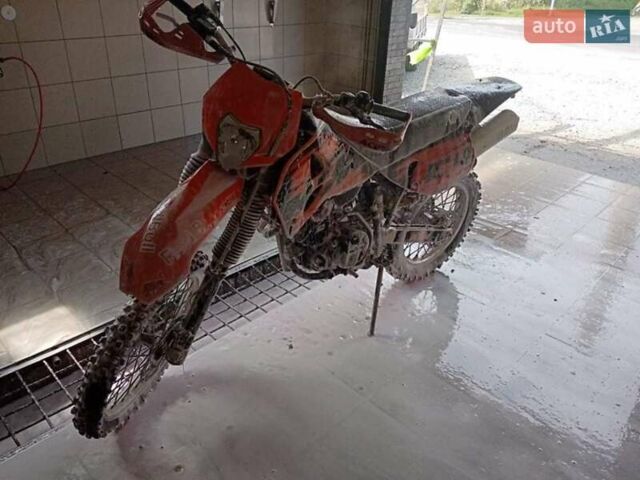 КТМ 400 LC4-E, объемом двигателя 0 л и пробегом 8 тыс. км за 1800 $, фото 1 на Automoto.ua