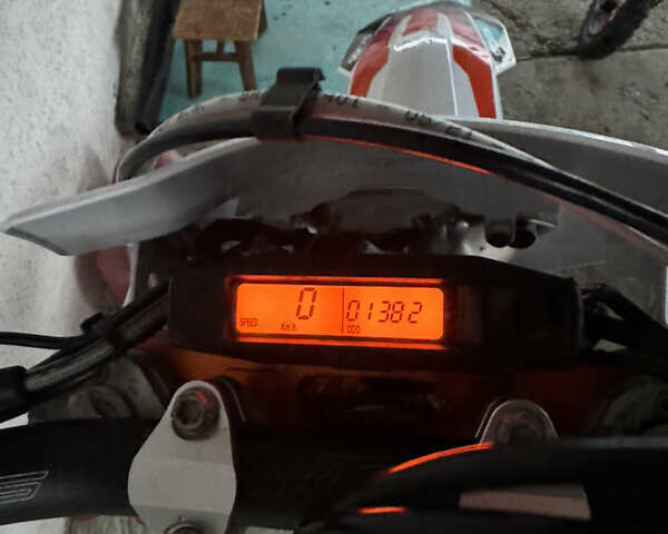 КТМ 450, объемом двигателя 0.45 л и пробегом 1 тыс. км за 9000 $, фото 3 на Automoto.ua