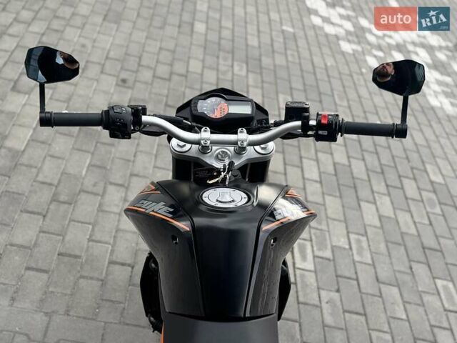 КТМ 690 Duke 2012 у Рівному на Automoto.ua Чорний КТМ 690 Duke, об'ємом двигуна 0.7 л та пробігом 28 тис. км за 5599 $, фото 11 на Automoto.ua