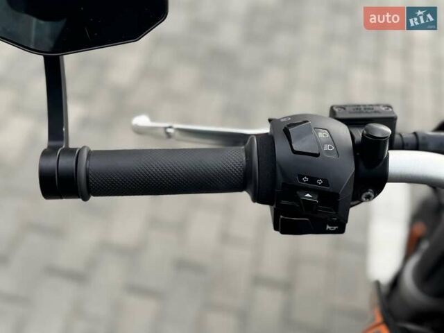 КТМ 690 Duke 2012 у Рівному на Automoto.ua Чорний КТМ 690 Duke, об'ємом двигуна 0.7 л та пробігом 28 тис. км за 5599 $, фото 22 на Automoto.ua
