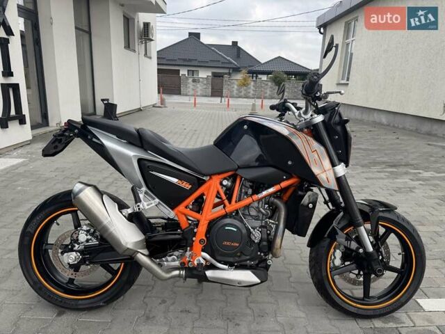КТМ 690 Duke 2012 у Рівному на Automoto.ua Чорний КТМ 690 Duke, об'ємом двигуна 0.7 л та пробігом 28 тис. км за 5599 $, фото 10 на Automoto.ua