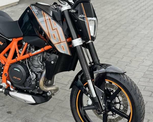 КТМ 690 Duke 2012 у Рівному на Automoto.ua Чорний КТМ 690 Duke, об'ємом двигуна 0.7 л та пробігом 28 тис. км за 5599 $, фото 14 на Automoto.ua