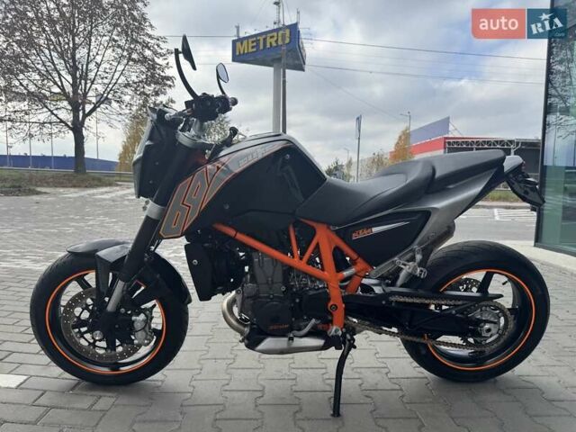 КТМ 690 Duke 2012 у Рівному на Automoto.ua Чорний КТМ 690 Duke, об'ємом двигуна 0.7 л та пробігом 28 тис. км за 5599 $, фото 5 на Automoto.ua