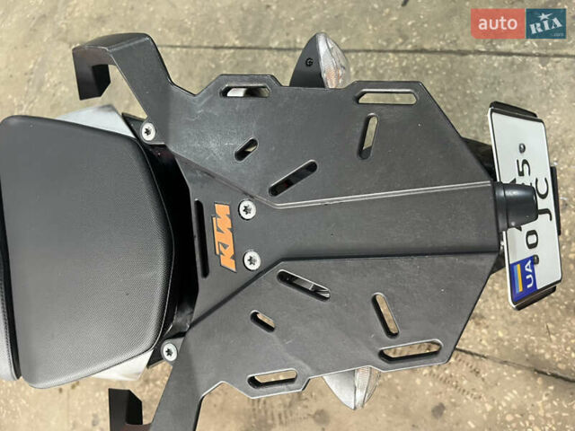 КТМ 690 Duke, объемом двигателя 0 л и пробегом 27 тыс. км за 6700 $, фото 5 на Automoto.ua